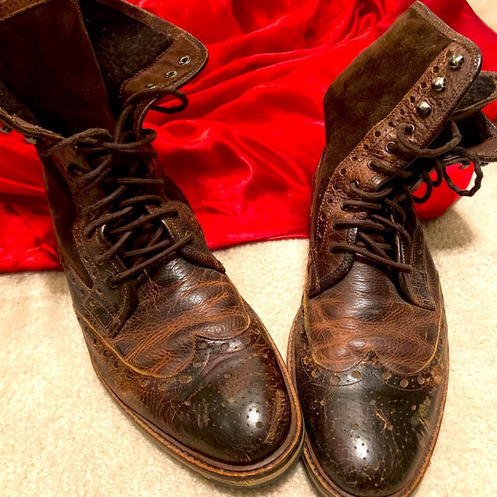 Leather wing tip sherpa lined boots